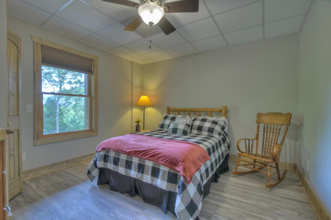 Hawks Hideaway - Cuddleup Villa Mashburn Mill Buitenkant foto